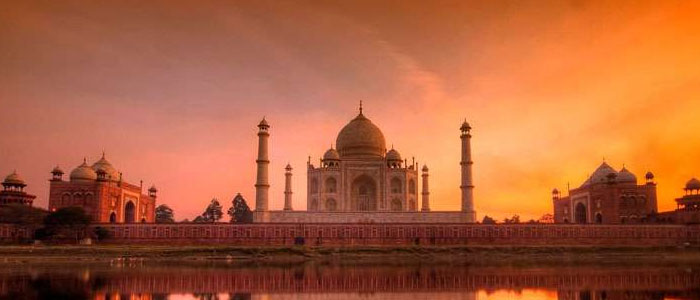 Taj Mahal Sunrise Tour from Delhi Airport