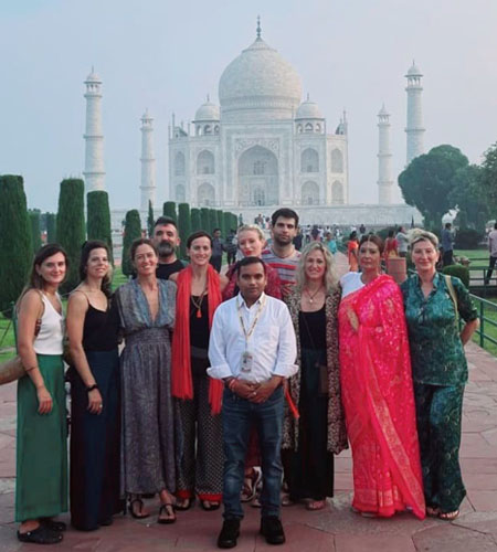 Spanish Tour Guide Agra